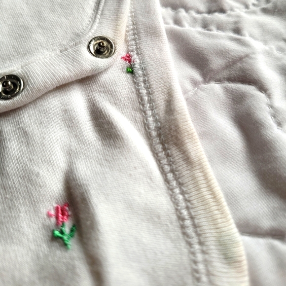 10/$20 ❄️ Old Navy Onesie - Picture 6 of 8